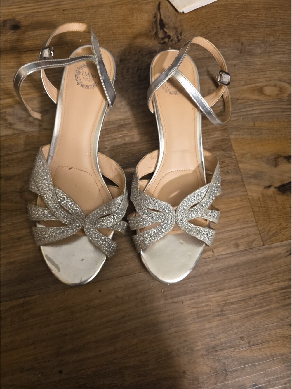 I. Miller Beautiful Shoes Silver "Fadila" - Size 8 M